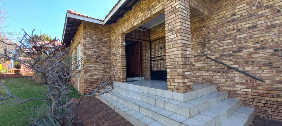 4 Bedroom Property for Sale in Cashan North West